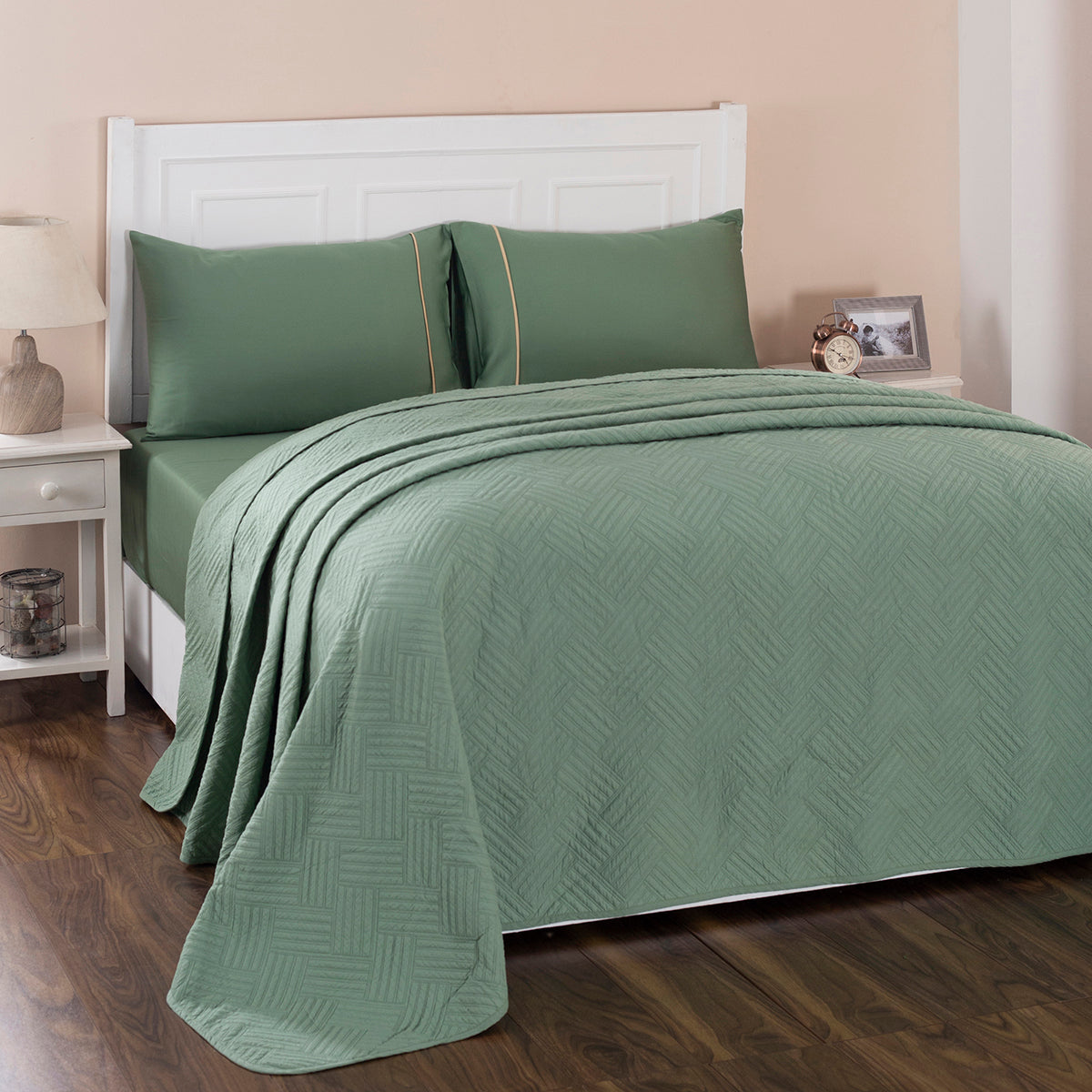 Eliott Summer AC Quilt/Quilted Bed Cover/Comforter Basil