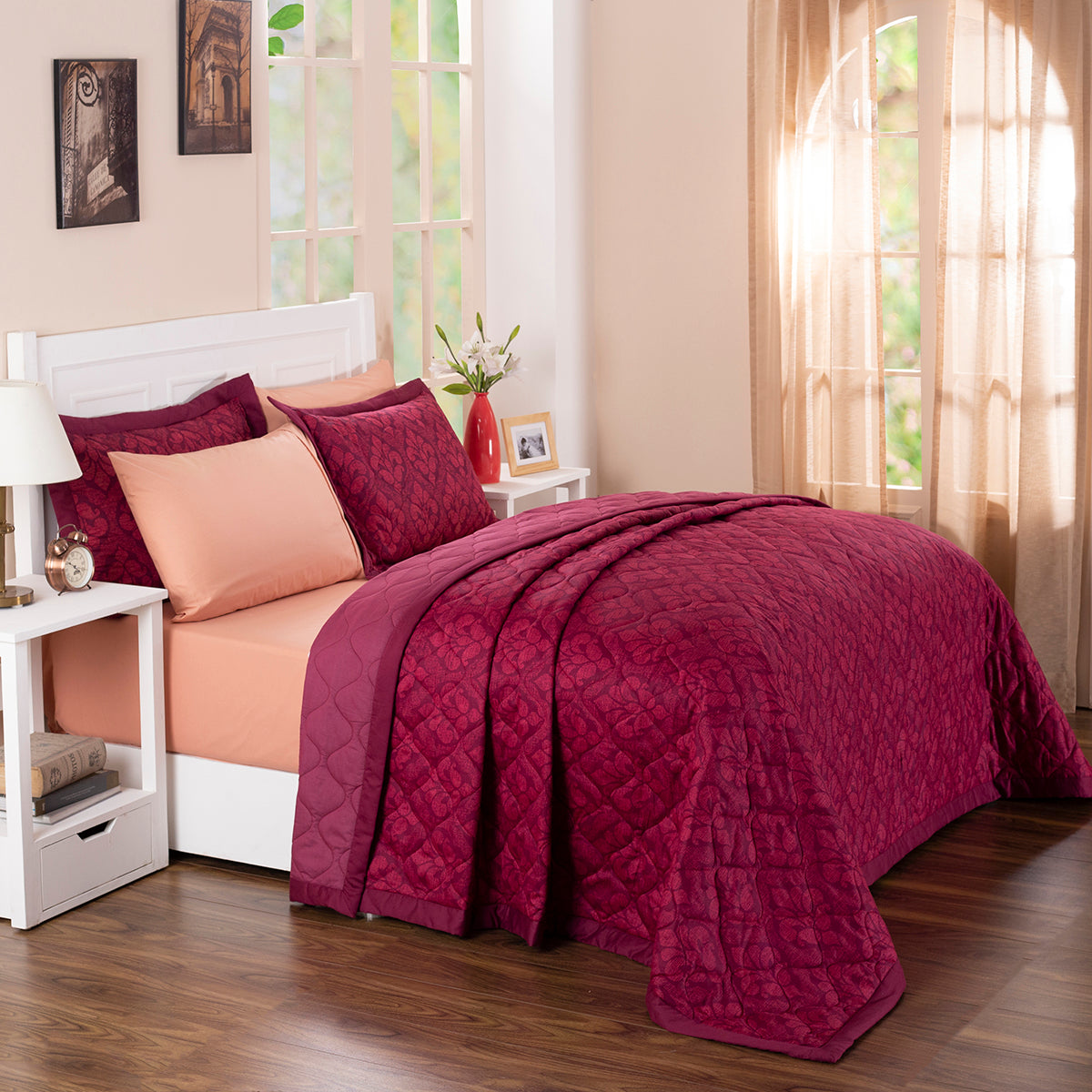 Folklore Transition Diamond Festivity Summer AC Quilt/Quilted Bed Cover/Comforter Red