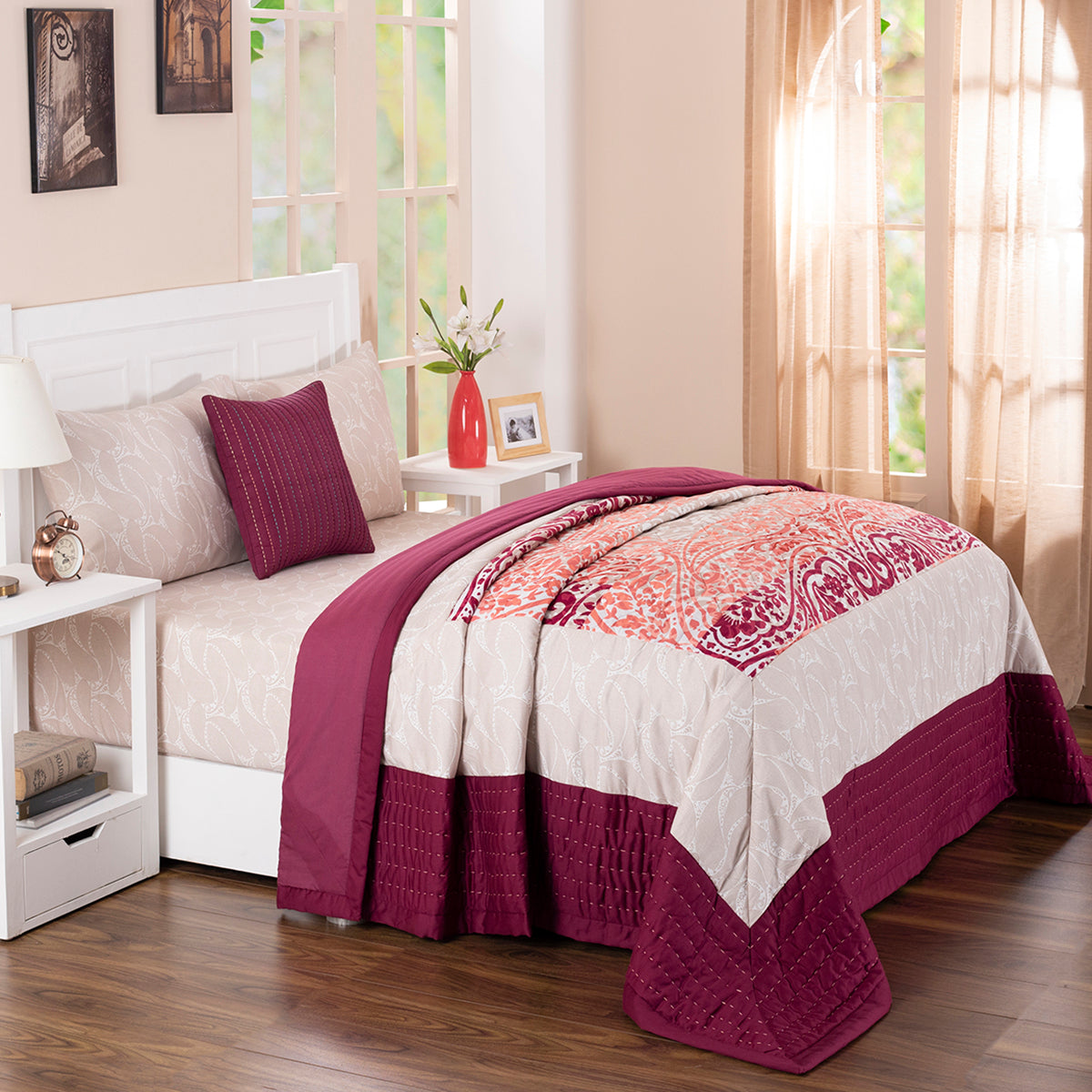 Folklore Transition Paisley Glitch Hand Quilted 8 Pc Double Quilt/Quilted Bed Cover Set