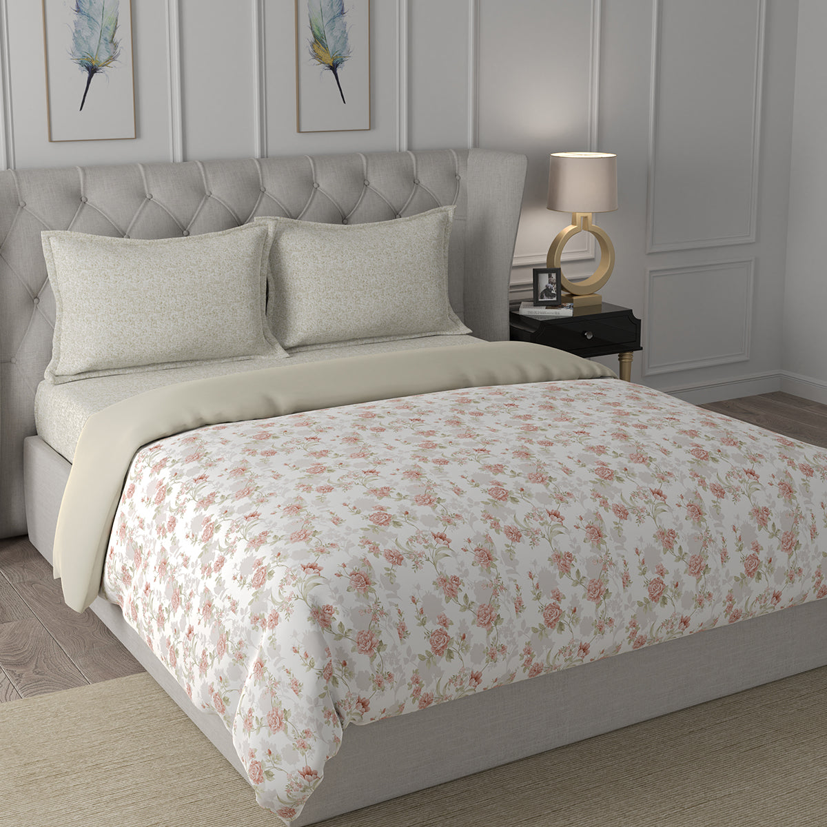 Hermosa Exotic Bouquet Bloomington Red Quilt
