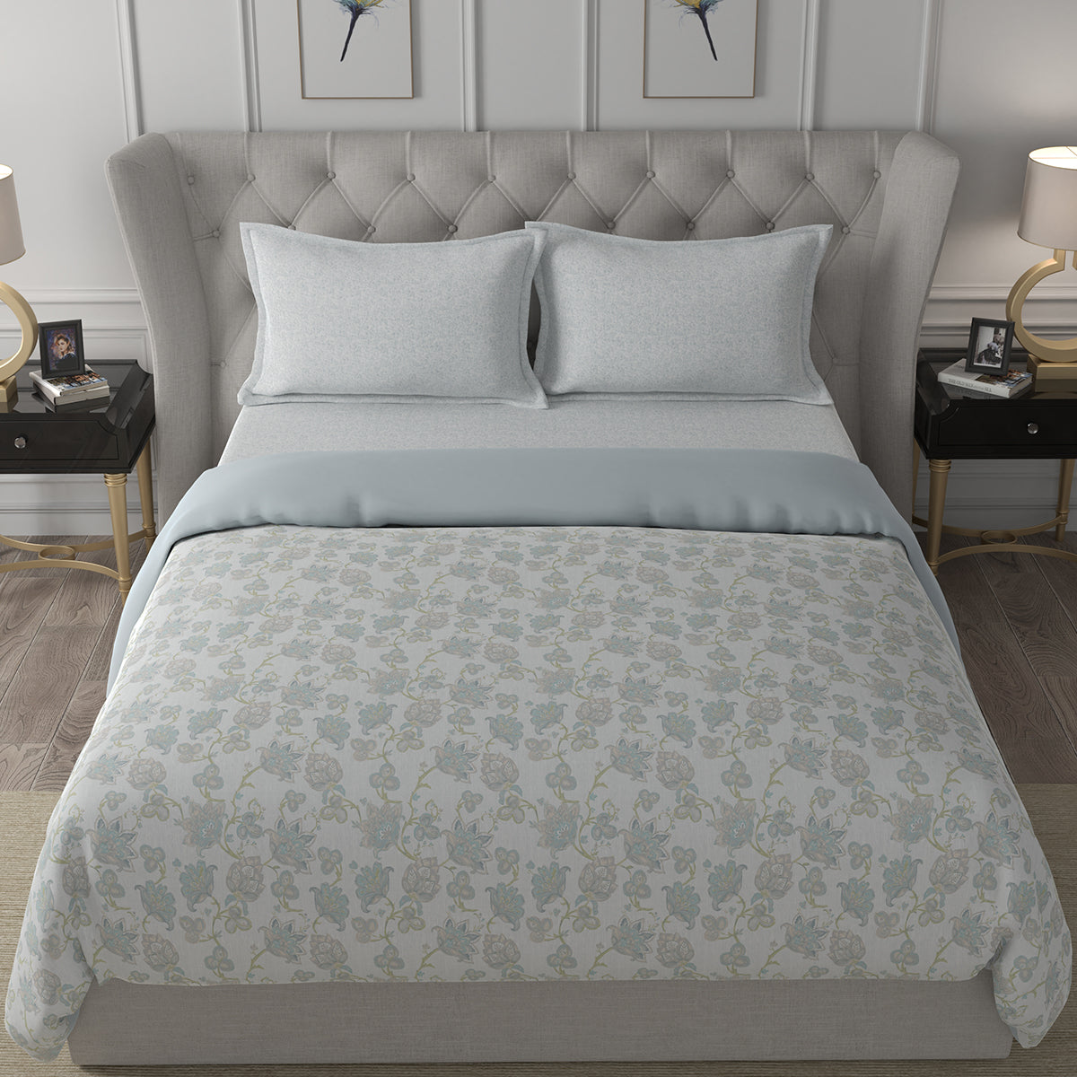 Hermosa Exotic Bouquet Cordelia Blue Quilt