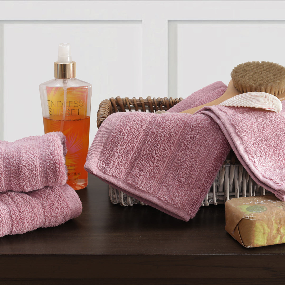 Casper Antimicrobial Antifungal Super Absorbent & Lofty Orchid Smoke Towel