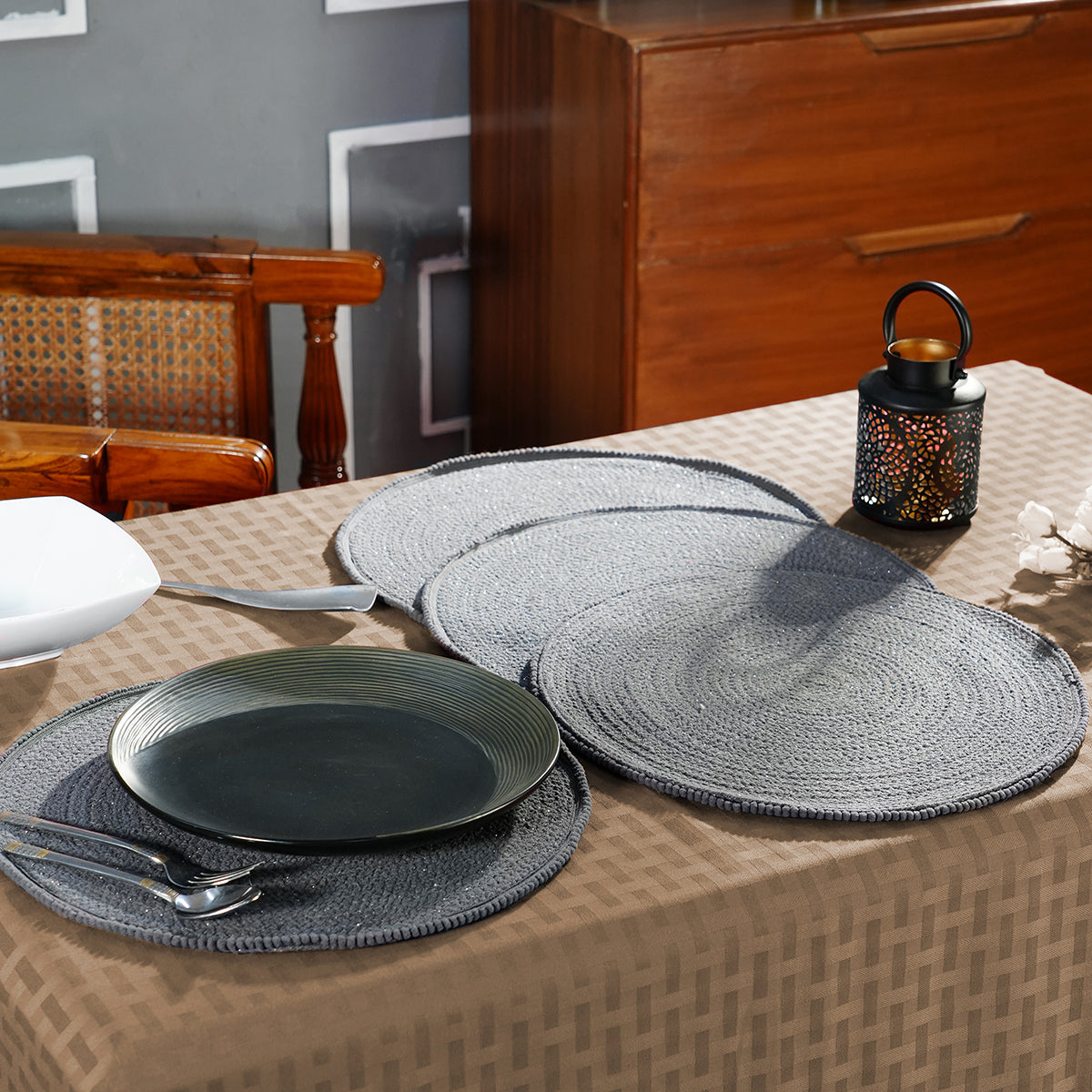 Dazzle Vivien Braided Silver 4PC Placemat Set With Box Packaging