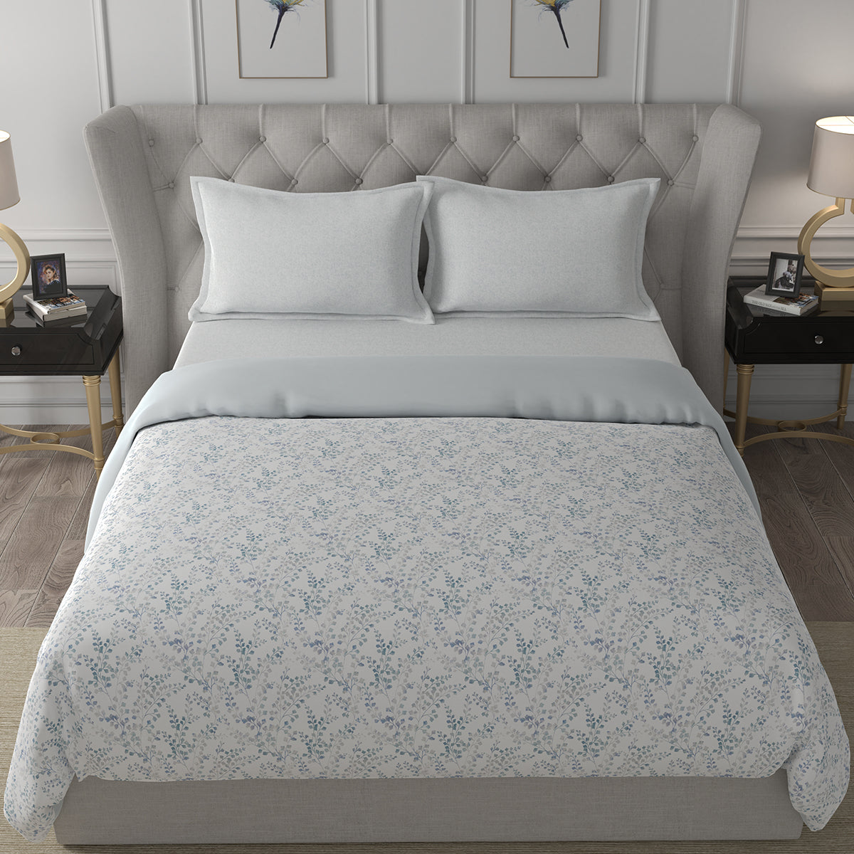Hermosa Exotic Bouquet Foliage Blue Quilt