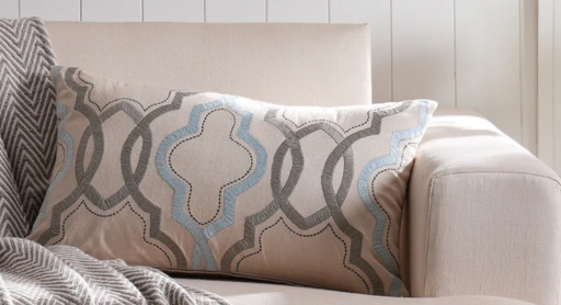 Choosing the Best Cushion Cover for Kids Rooms and High-Traffic Areas