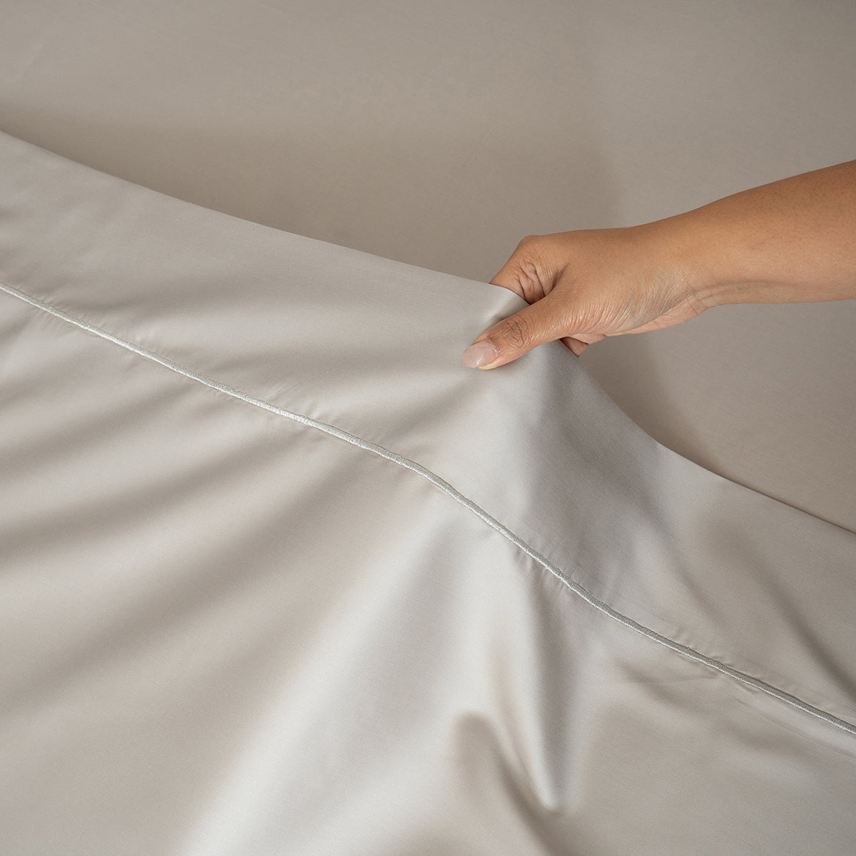 100% Tencel™ Solid Bedsheet with Pillow Case Serene Haven Noemi Blue