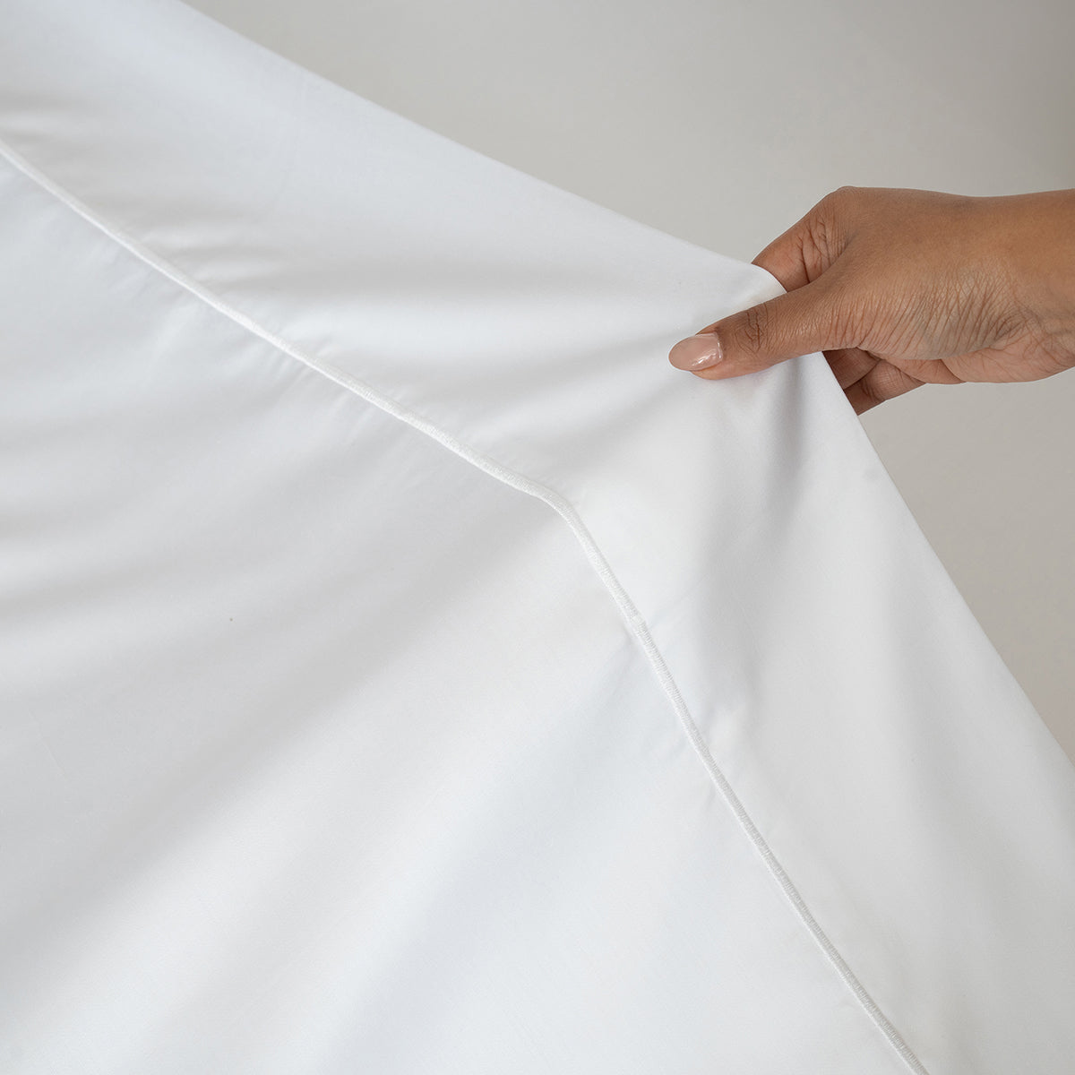 100% Tencel™ Solid Bedsheet with Pillow Case Serene Haven Noemi White
