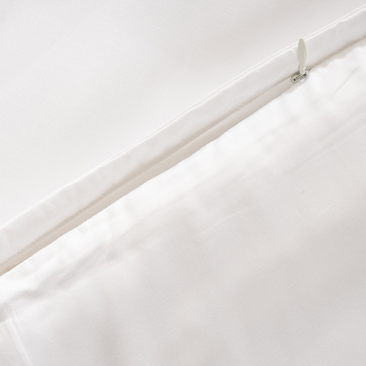 100% Tencel™ Super Soft Duvet Cover with Pillow Case Serene Haven Noemi White