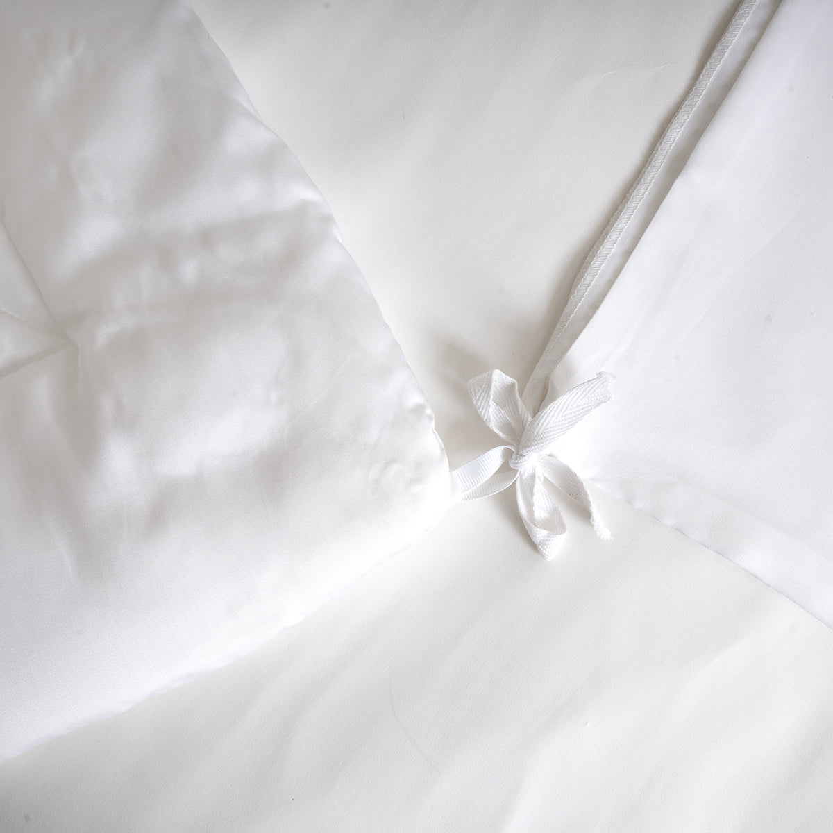 100% Tencel™ Super Soft Duvet Cover with Pillow Case Serene Haven Noemi White