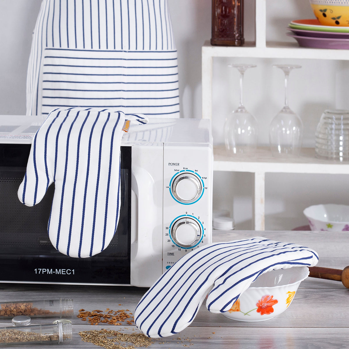 Maspar Printed Roux 2 PC Oven Mitt Set Blue