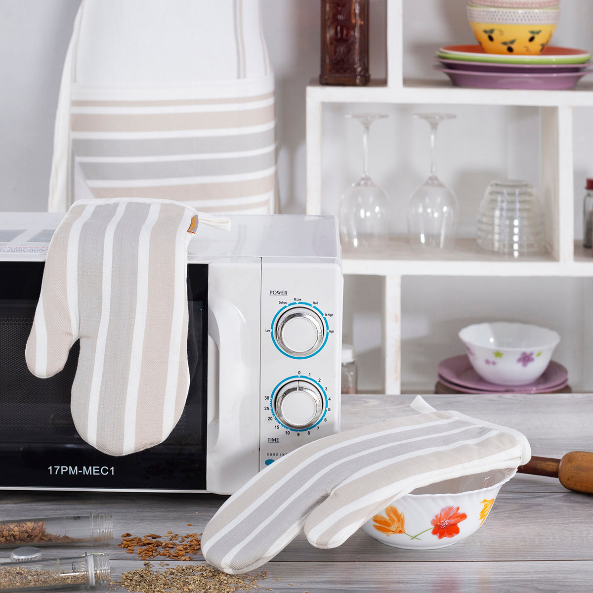 Maspar Printed Clem 2 PC Oven Mitt Set Beige