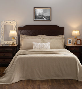 Nostalgic Attire Flip Flop Neutral 8PC Bed Cover Set