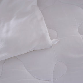 Diamonique Excel Fabric All Season Light Weight Super Soft & Plush Duvet Insert/Quilt