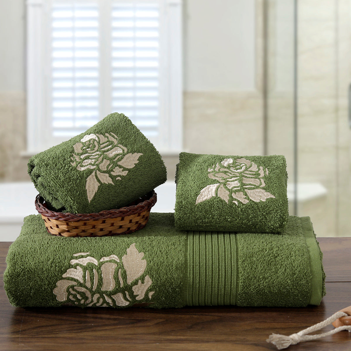 Florent Ultra-Soft And Highly Absorbant Calliste Green Bath Set