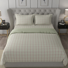 Backyard Patio Adrian Summer AC Quilt/Quilted Bed Cover/Comforter Red