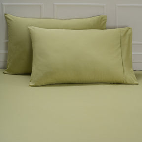 Eden Crisp & Light Weight 100% Cotton Solid Green Fitted Sheet
