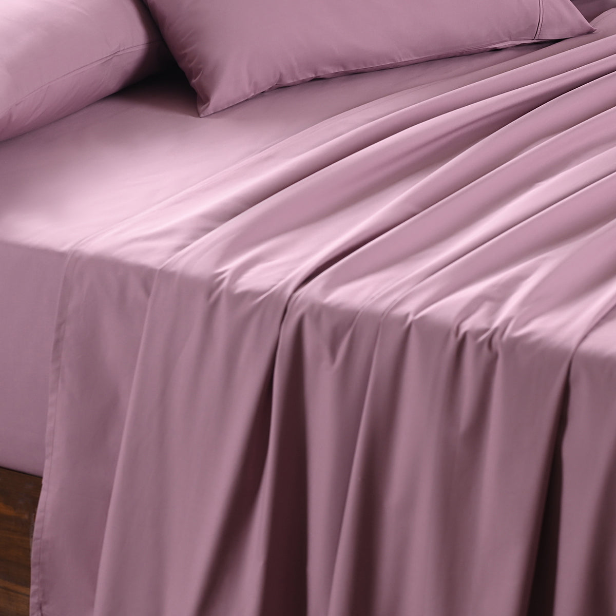 Eden Crisp & Light Weight 100% Cotton Solid Purple Bed Sheet
