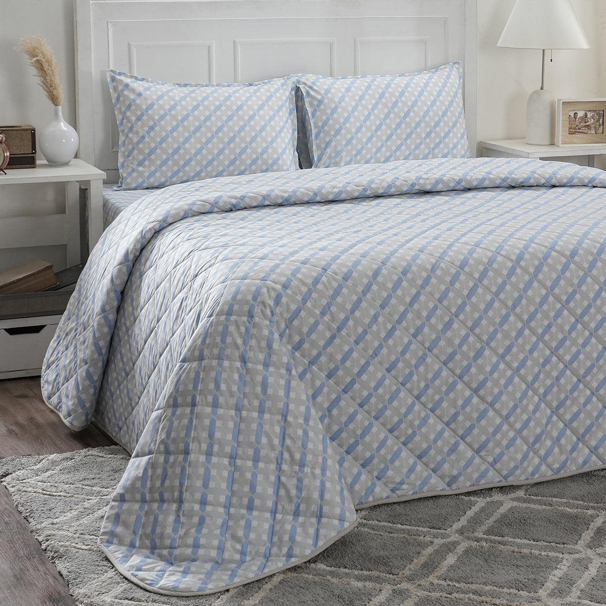 Optimist Bloom Esther 110 GSM Summer AC Quilt/Quilted Bed Cover/Comforter