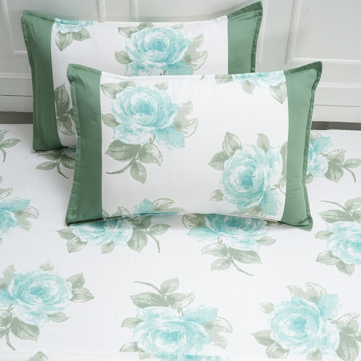 Royal Botanic 200 TC Turning 100% Cotton Bed Sheet With Pillow Case