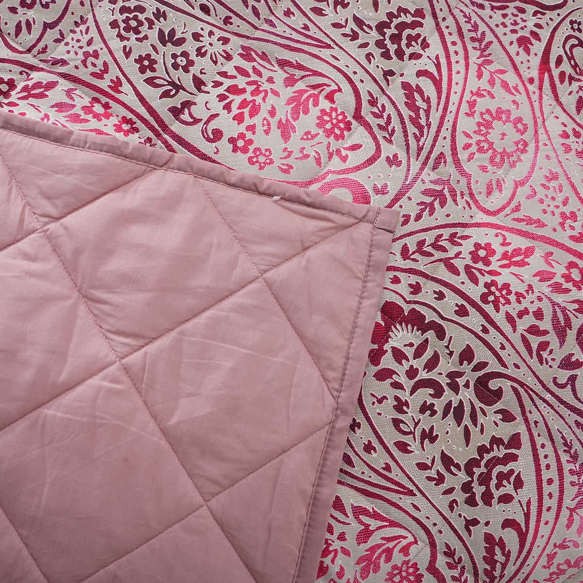 Royal Botanic 115 GSM Ombre Bonanza Quilt/Quilted Bed Cover
