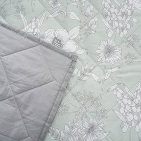 Royal Botanic 115 GSM Outline Floral Quilt/Quilted Bed Cover