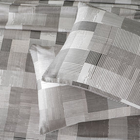 Enchanted Harmony Division Loaf Printed Cotton Bed Sheet With Pillow Cover