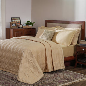 Utopian Regan 145 GSM Frill Liner Quilt/Comforter