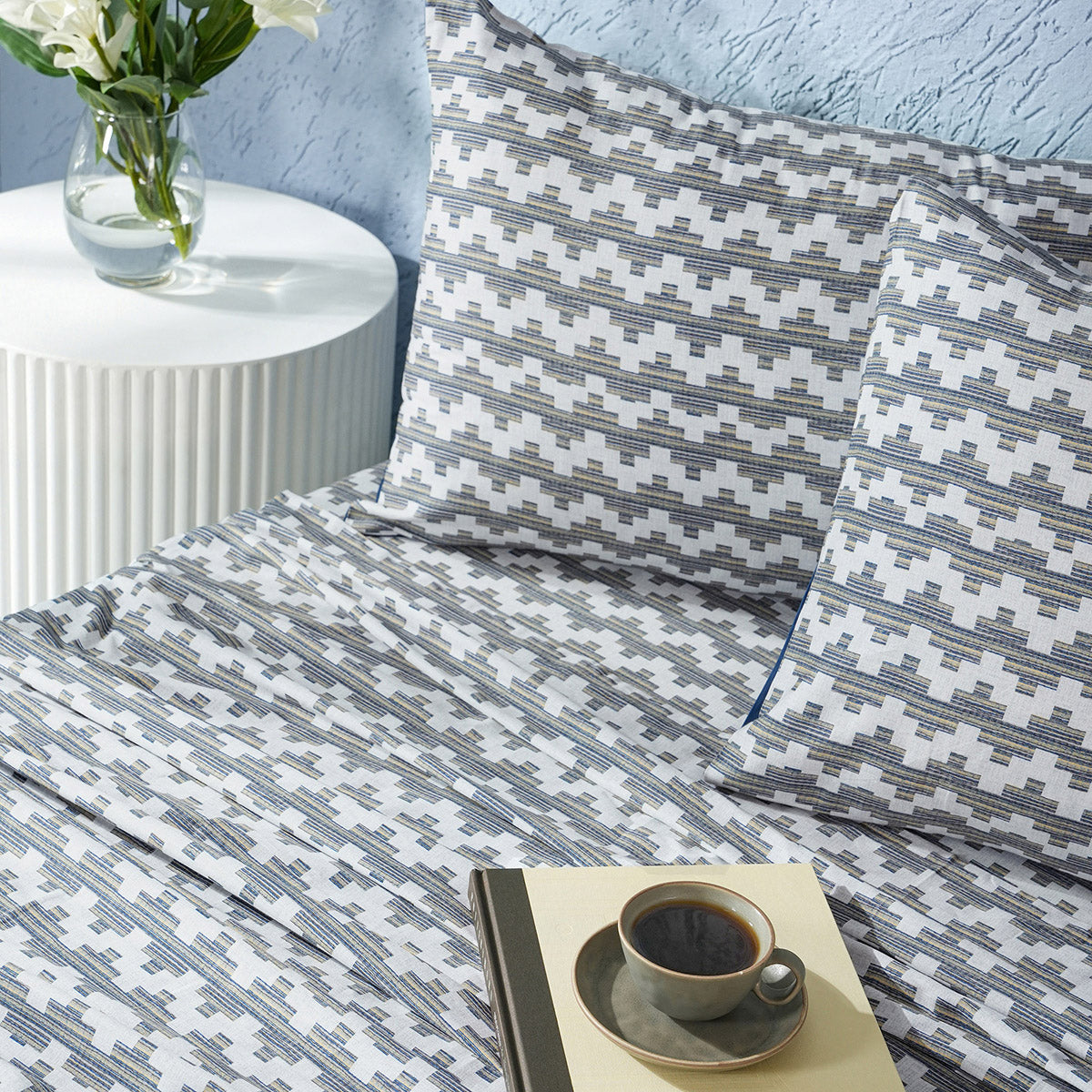 Whimsy Nature Twisty Melange Digital Printed 100% Cotton Blue Bedsheet with Pillow Case