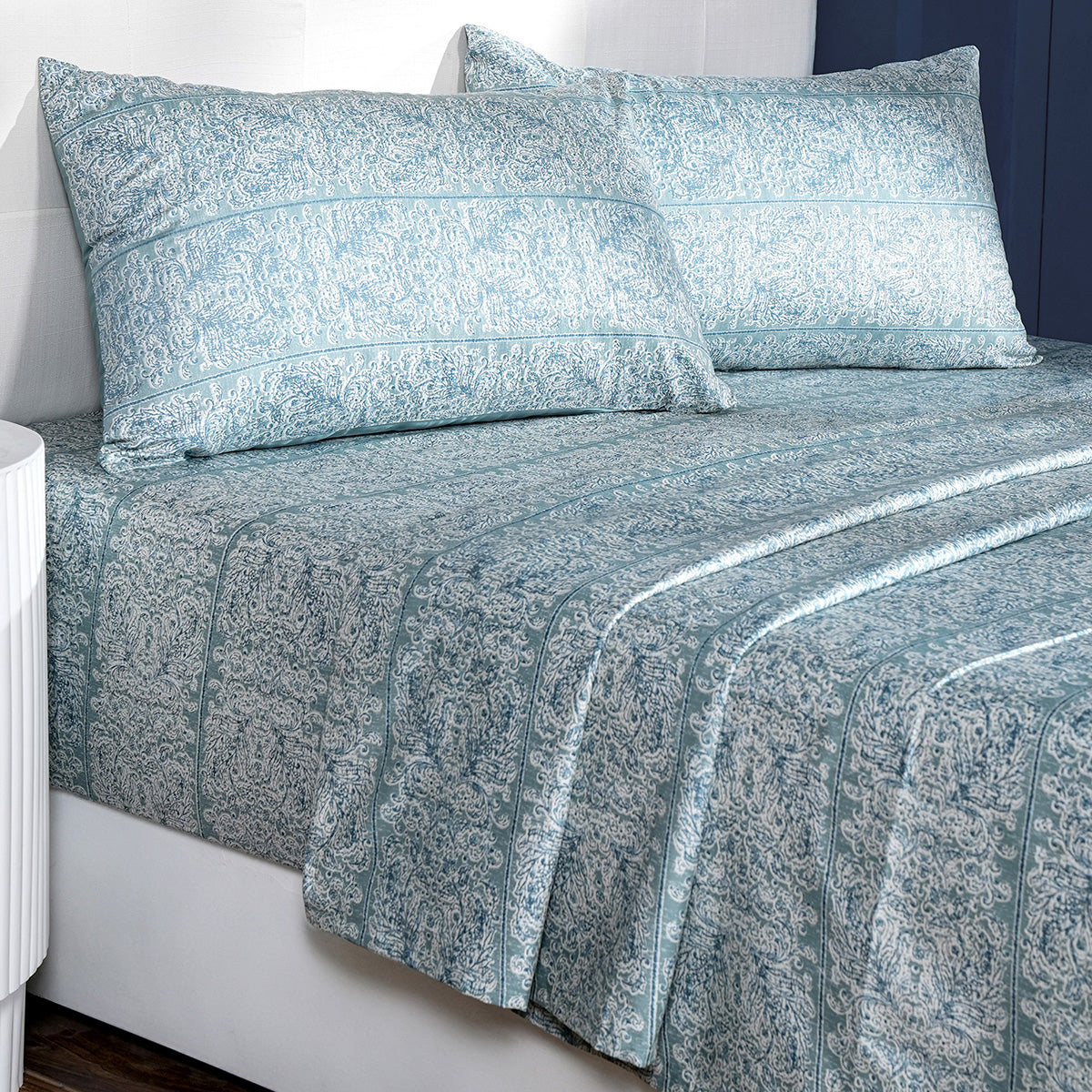 Classical Impression Folkloric 100% Cotton Bedsheet with Pillow Case Blue