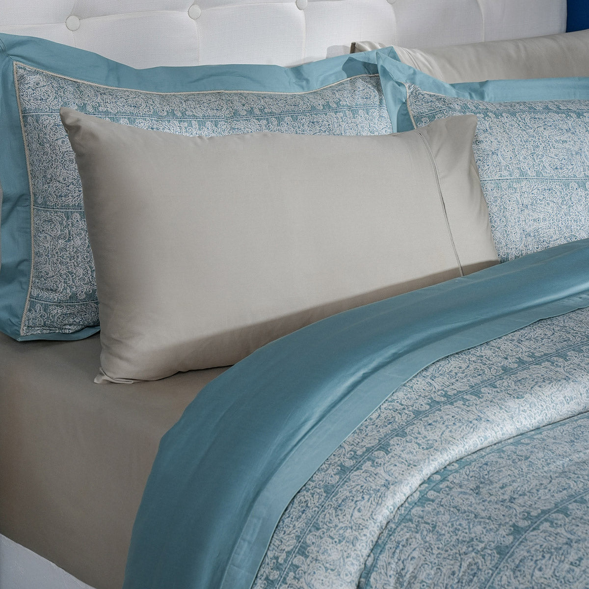 Classical Impression Folkloric 100% Cotton Duvet Cover with Pillow Case Blue