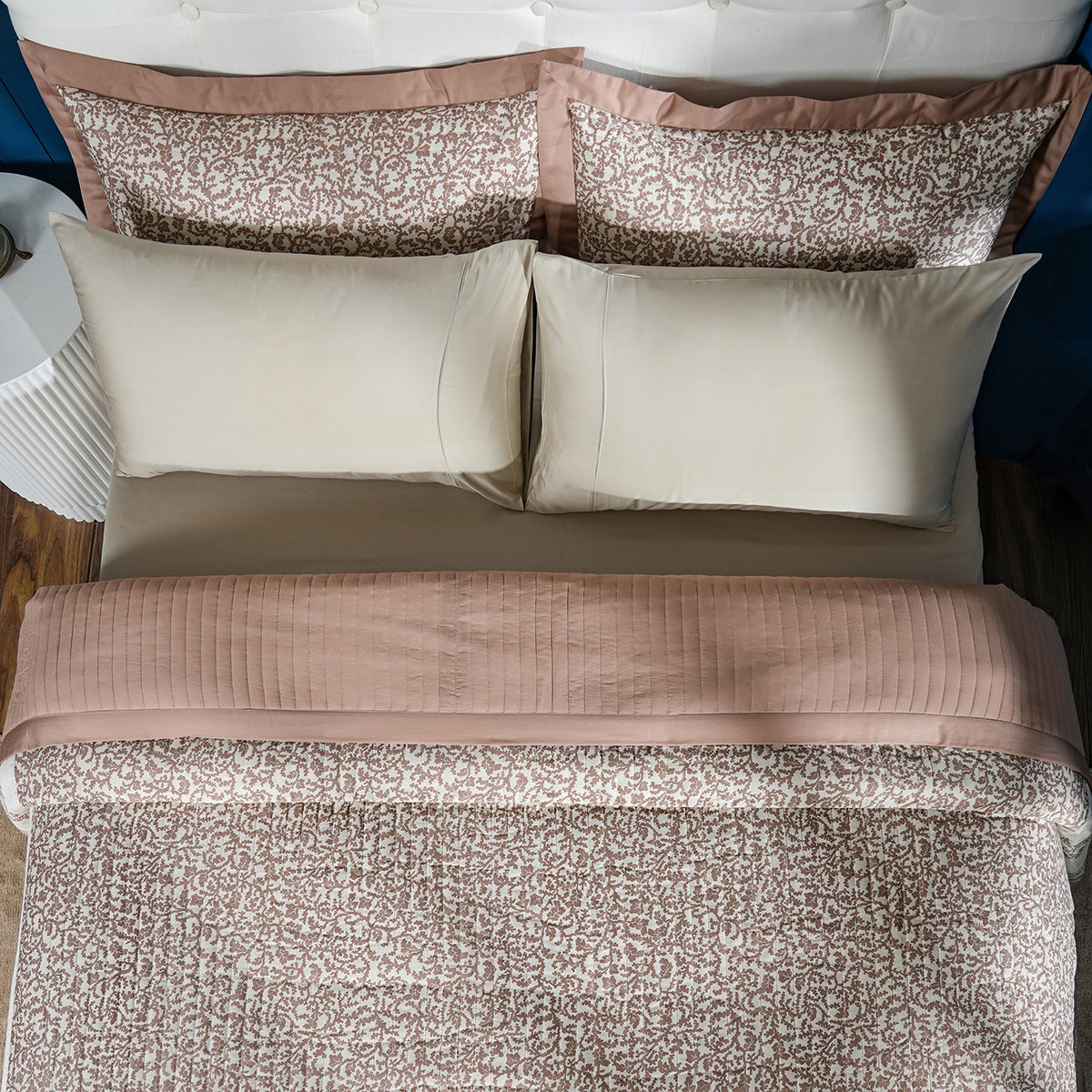 Classical Impression Ornamental Quilt/Quilted Bed Cover Brown
