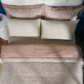 Classical Impression Ornamental Quilt/Quilted Bed Cover Brown