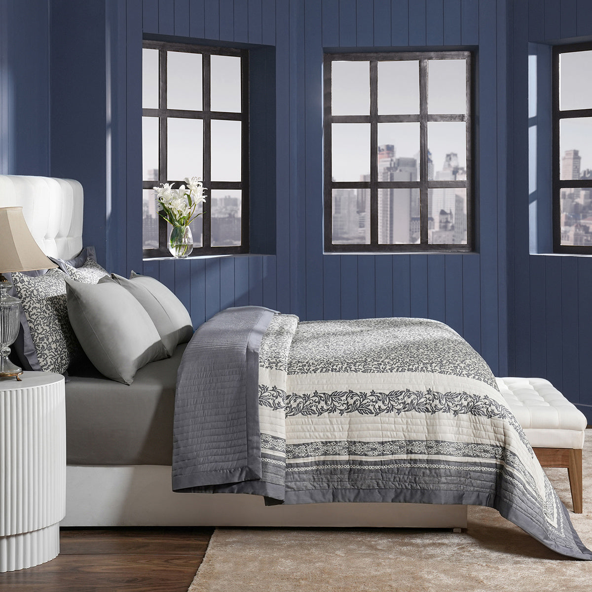 Classical Impression Ornamental Quilt/Quilted Bed Cover Grey
