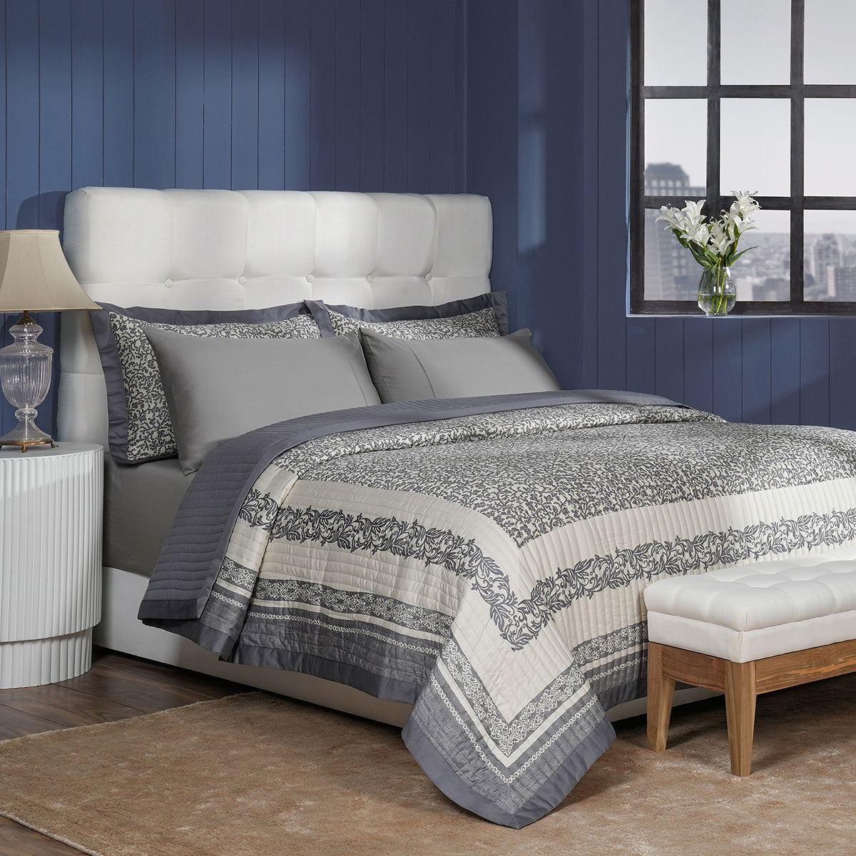 Classical Impression Ornamental Quilt/Quilted Bed Cover Grey