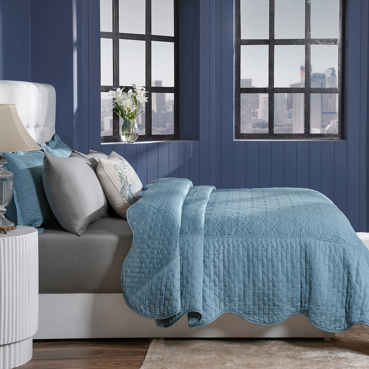 Classical Impression Swirling 100% Cotton 8pcs Quilt/Qulited Bed Cover Set Blue