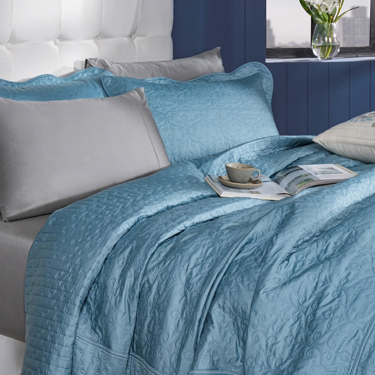 Classical Impression Swirling 100% Cotton 8pcs Quilt/Qulited Bed Cover Set Blue