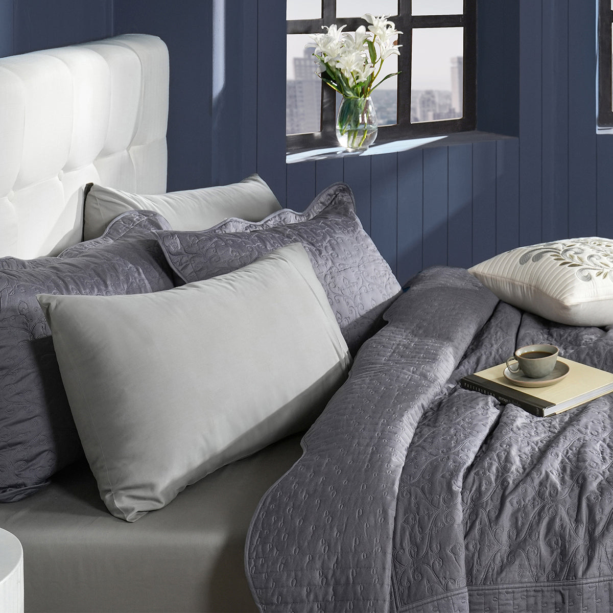 Classical Impression Swirling 100% Cotton 8pcs Quilt/Qulited Bed Cover Set Grey