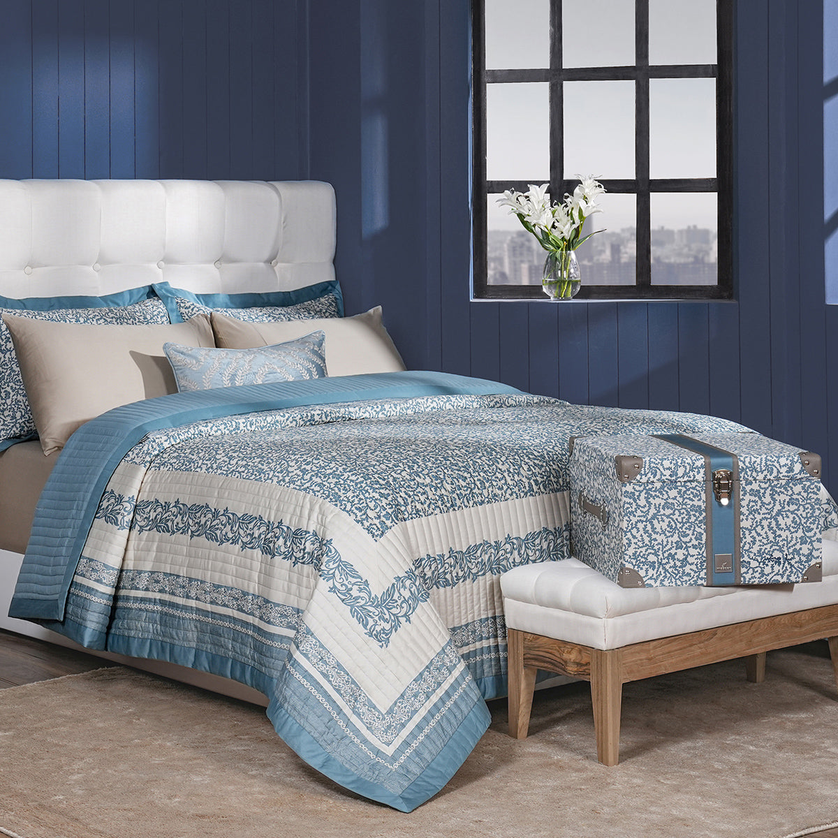Classical Impression Ornamental 100% Cotton 8pcs Quilt/Qulited Bed Cover Set Blue