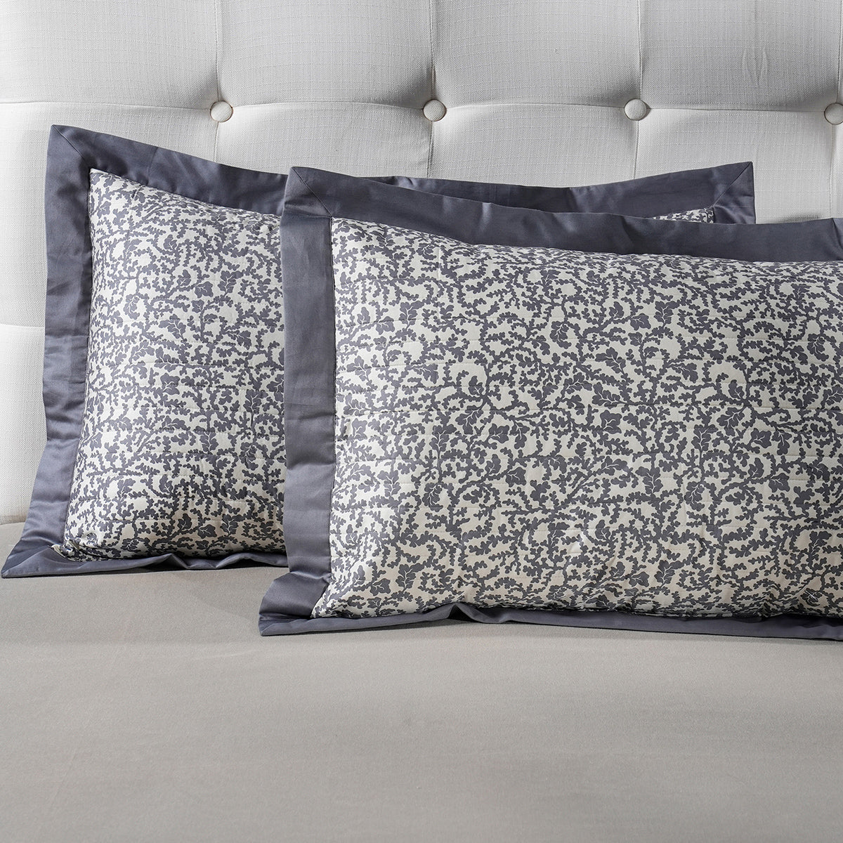 Classical Impression Ornamental Fabric-100% Cotton, Filling-100% Polyester Pillow Sham Set Grey