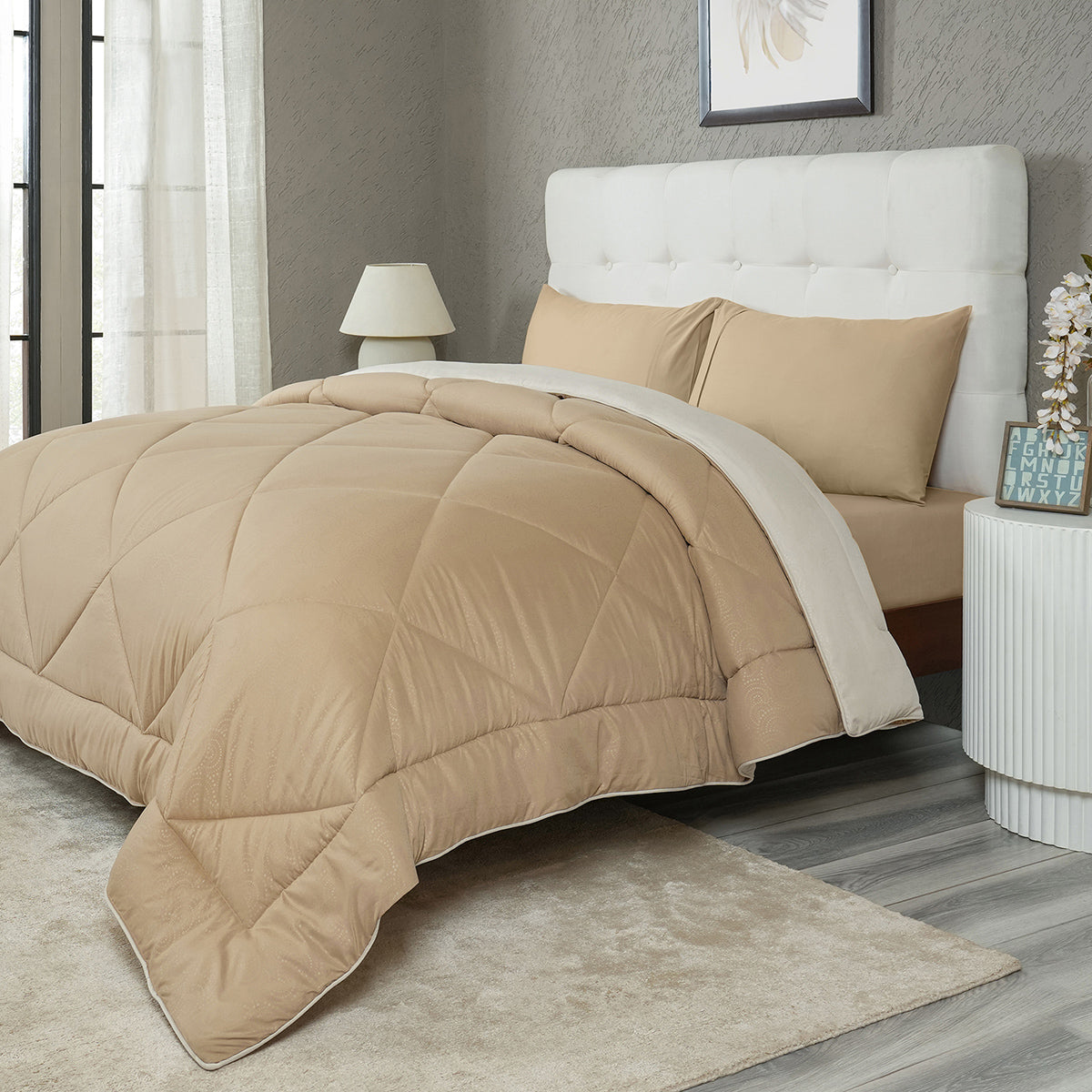 Gravel reversible textured Beige/Neutral Quilt