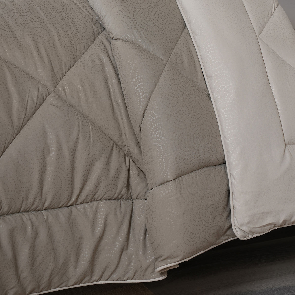 Gravel reversible textured Green Quilt