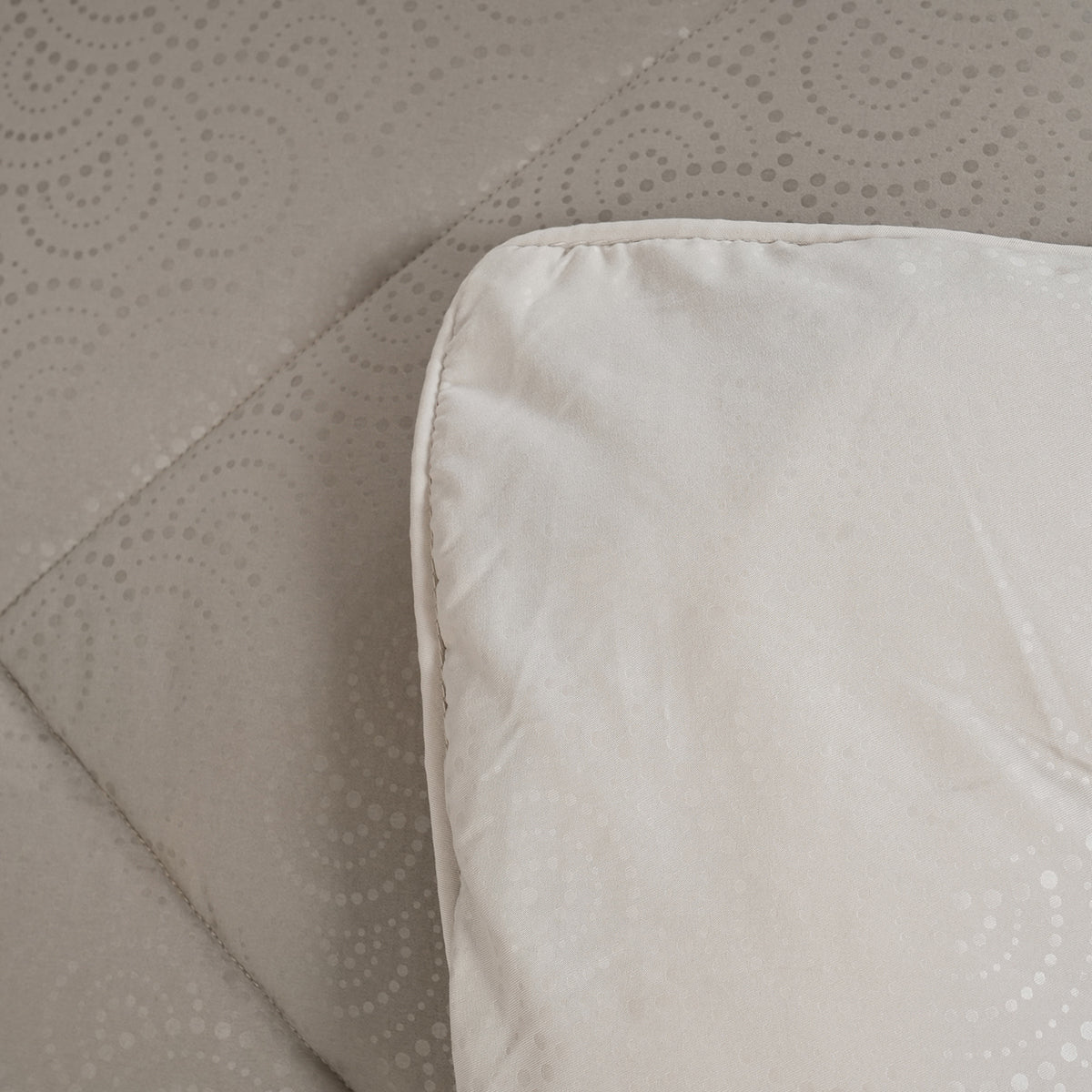 Gravel reversible textured Green Quilt