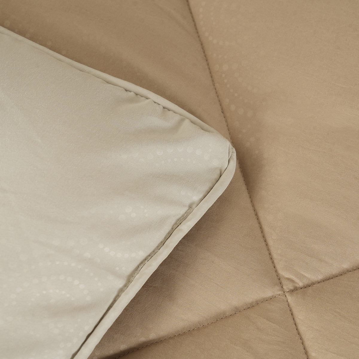 Gravel reversible textured Beige/Neutral Quilt