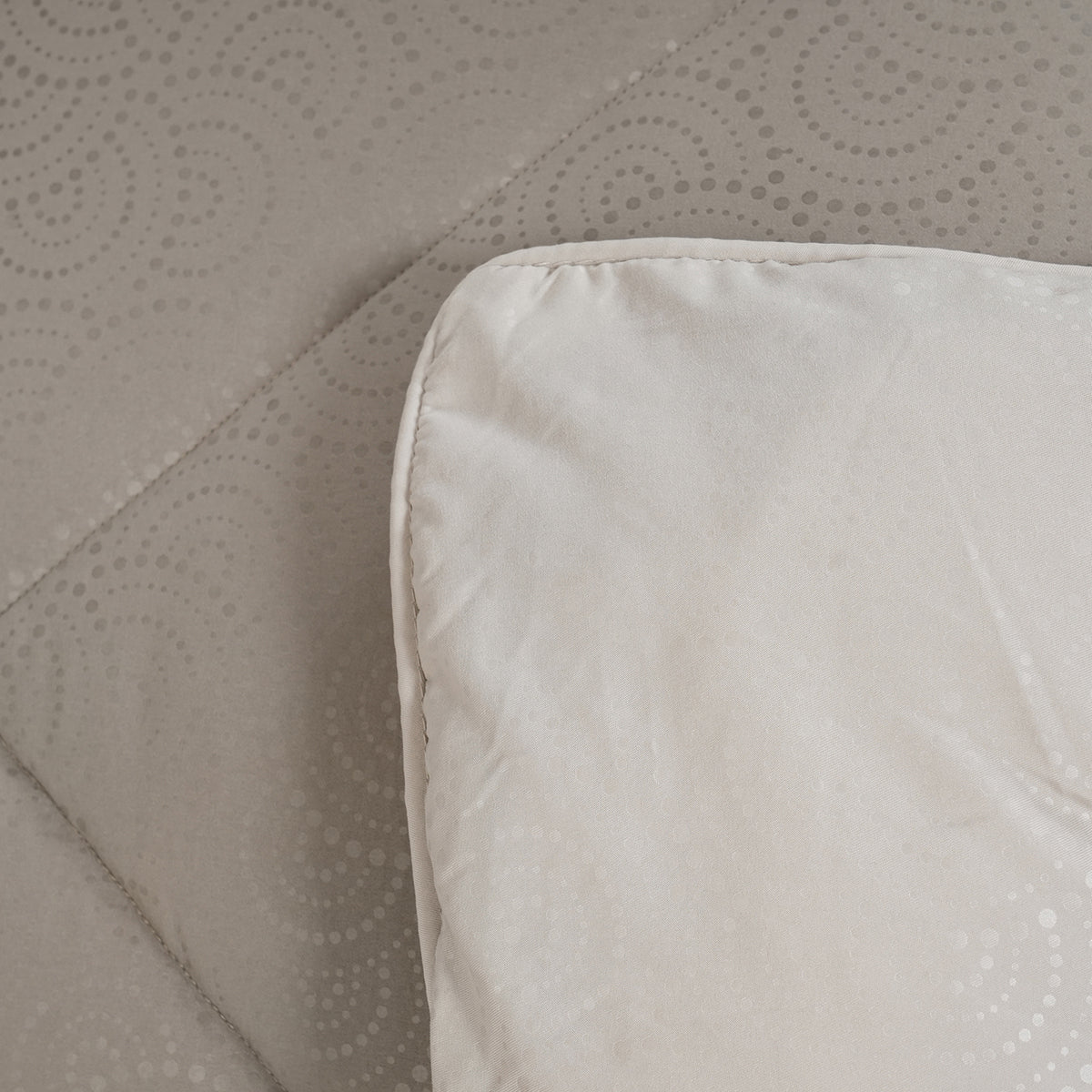 Gravel reversible textured Green Quilt