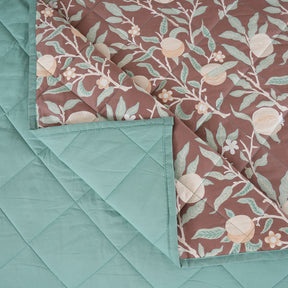 Sensory Bloom Granada extremely Cozy Red Quilt