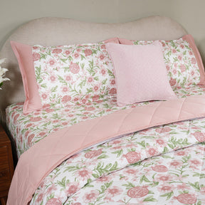 Sensory Bloom Blooming Petals 4 pcs Pink Quilt Set