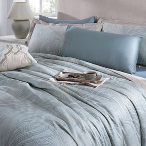 Classical Ornate Baroque Feathering 8pcs Duvet Cover Set Blue