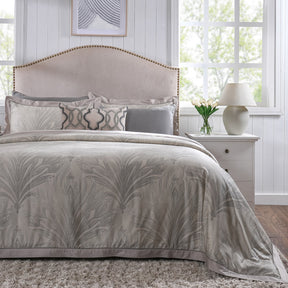 Classical Ornate Baroque Feathering 8pcs Duvet Cover Set Neutral