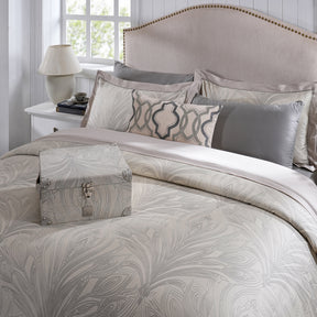 Classical Ornate Baroque Feathering 8pcs Duvet Cover Set Neutral