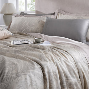 Classical Ornate Baroque Feathering 8pcs Duvet Cover Set Neutral